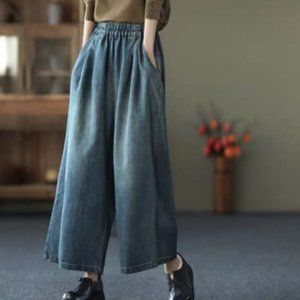Women's wide-leg blue stretch-waist jeans
